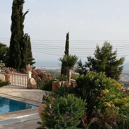 Garden Of Eden Villa Pafos Exterior foto
